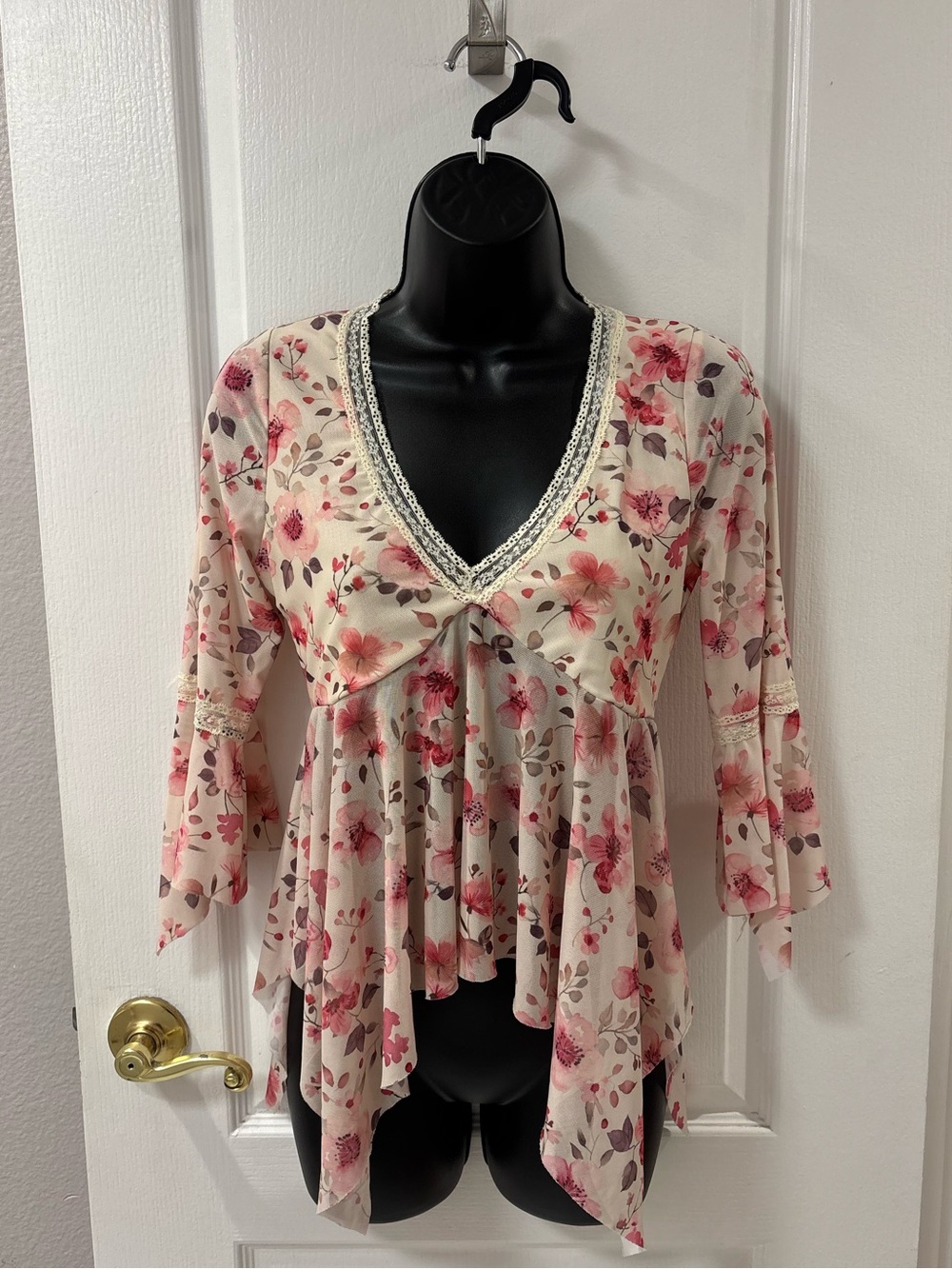 Boho Sakura Floral Lace Bell Sleeve Peplum Top Fairy Whimsical Ethereal Dainty L